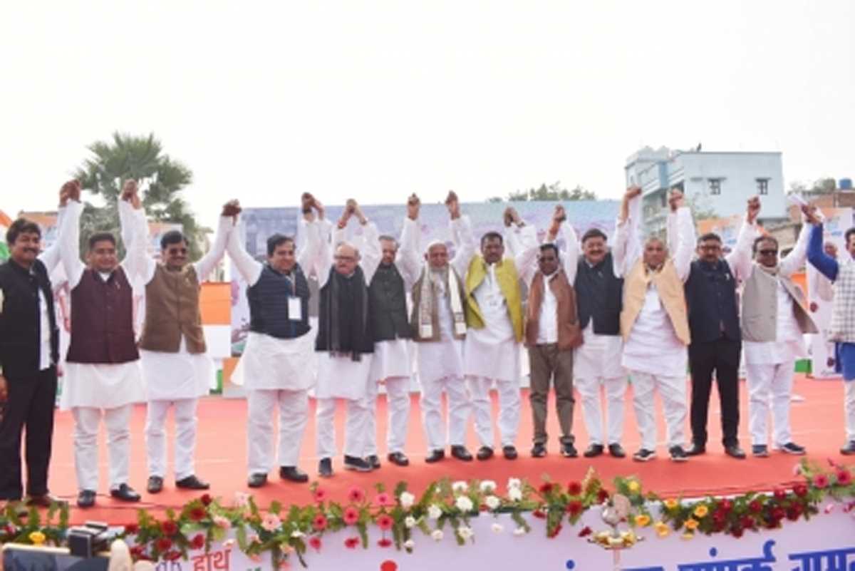 संगठन को धरातल पर अंतिम पायदान तक पहुंचाने का काम करेगा हाथ से हाथ जोड़ो अभियान : खड़गे